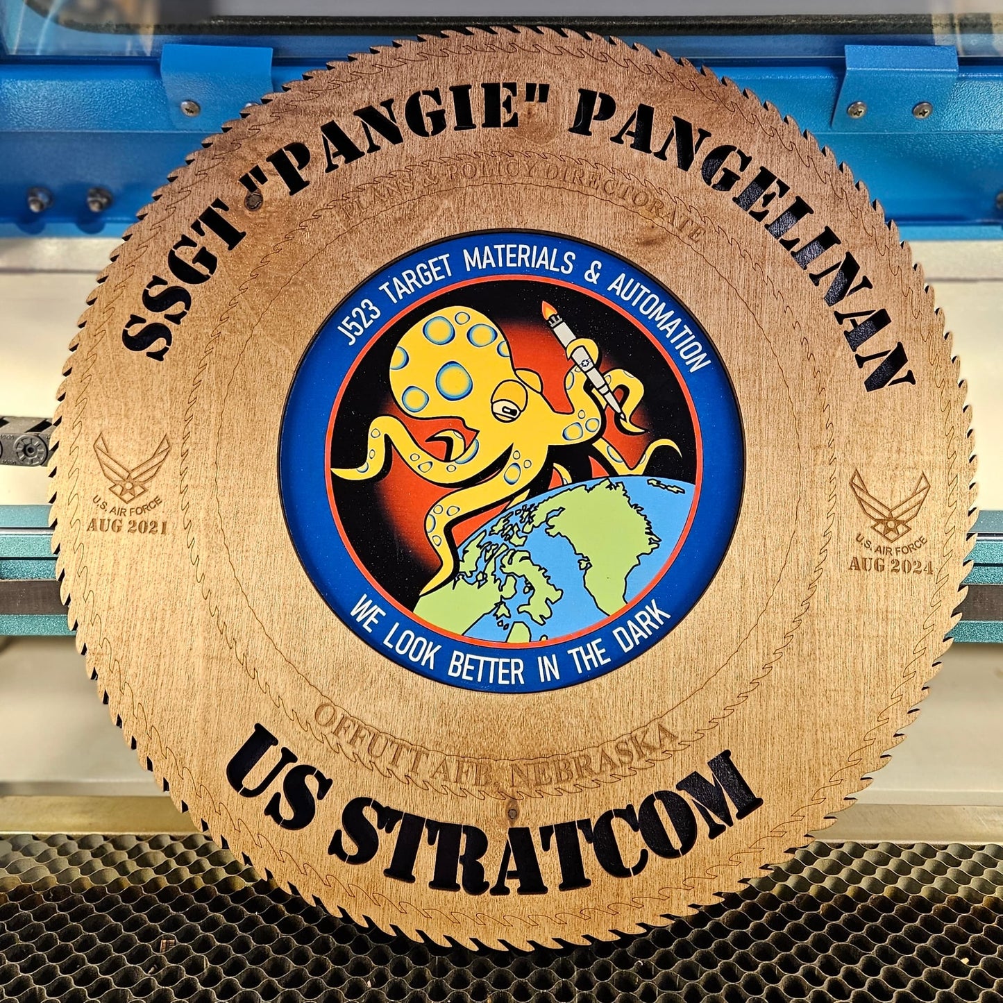 Circle Plaque - Military Plaque - 15" x 15"
